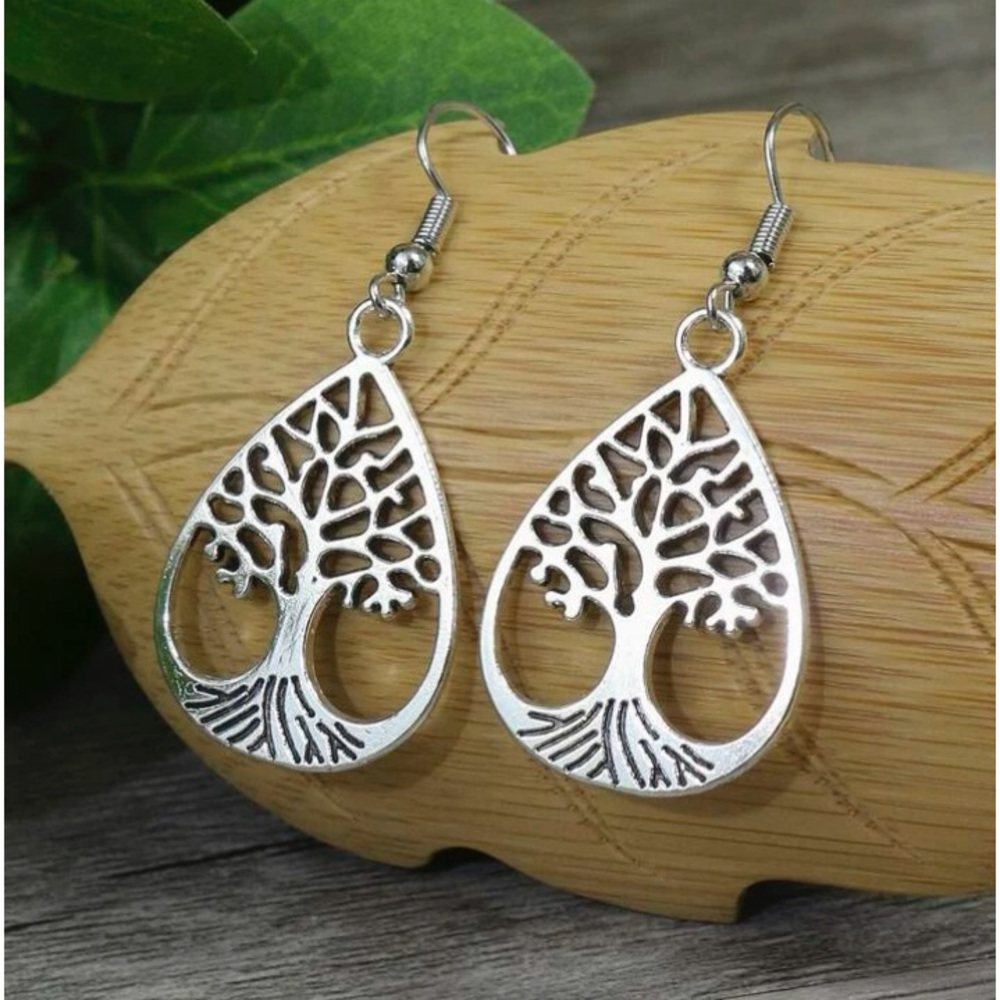 🆕 TREE OF LIFE Silver Earrings!!!  Brand NEW!!!